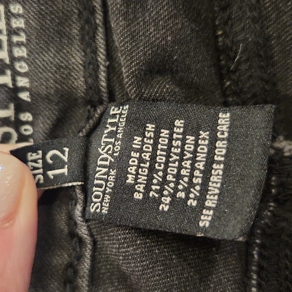 Faded black Sound/Style high rise, kick, straight leg jeans size 12! - Picture 5 of 11